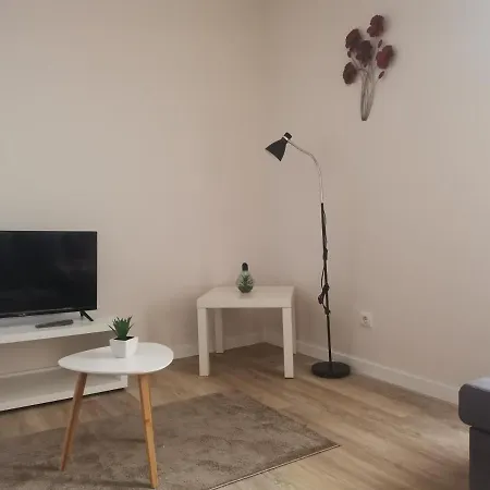 Sao Giao 10 Apartment *